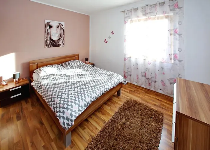 Apartment Apartman Bubi *